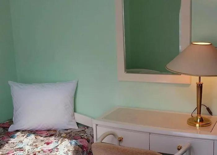 Hotel Ester 카를로비바리 외부 사진