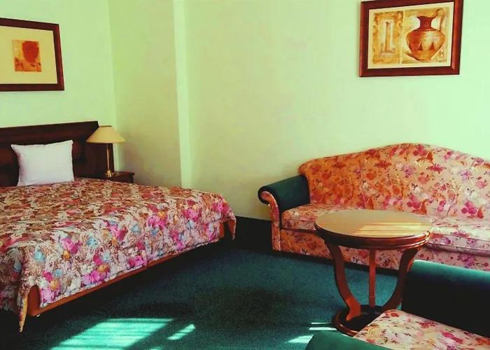 Hotel Ester 카를로비바리 외부 사진