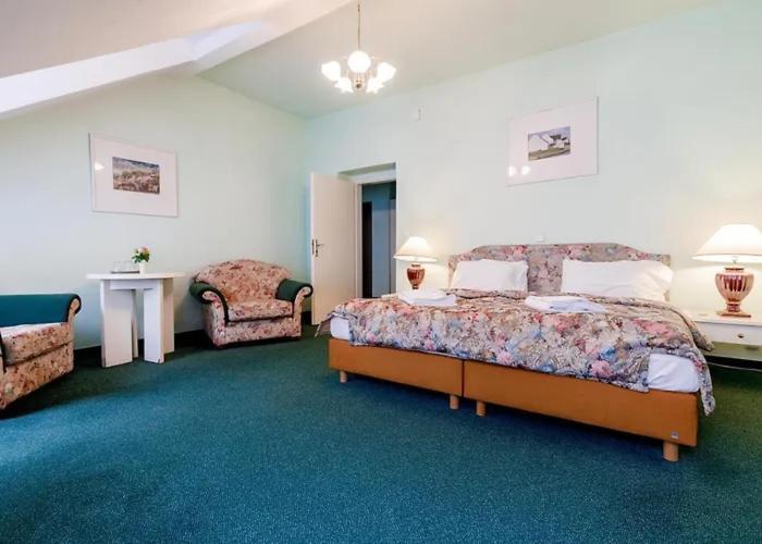 Hotel Ester 카를로비바리 외부 사진