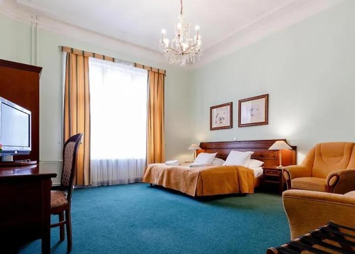 Hotel Ester 카를로비바리 외부 사진