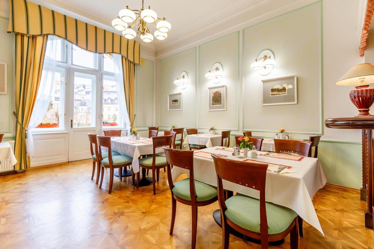 Hotel Ester 카를로비바리 외부 사진