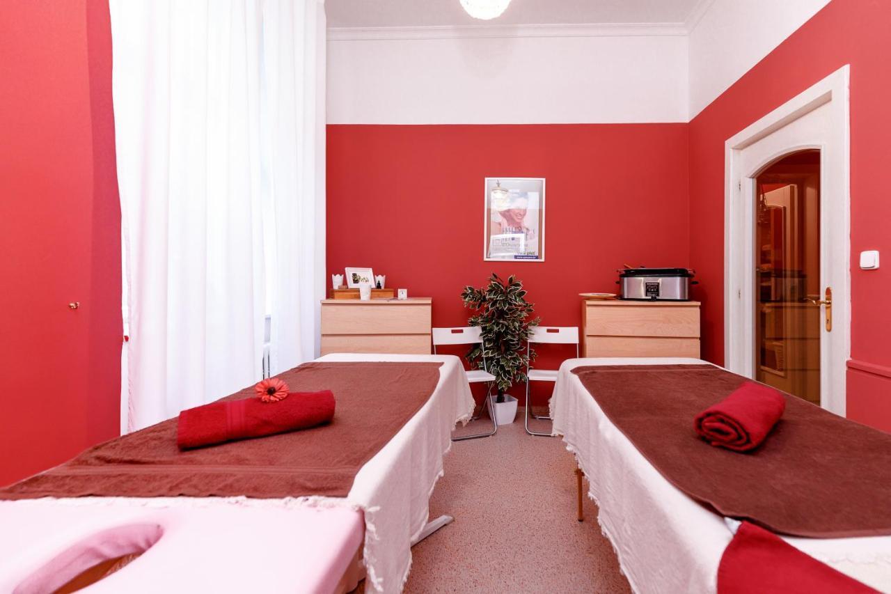 Hotel Ester 카를로비바리 외부 사진